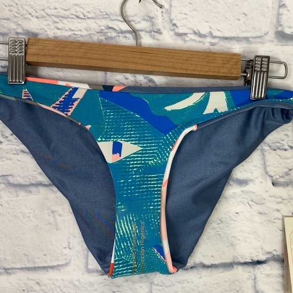 Maaji Crystal Cavern reversible swim bottom NWT - Picture 5 of 9